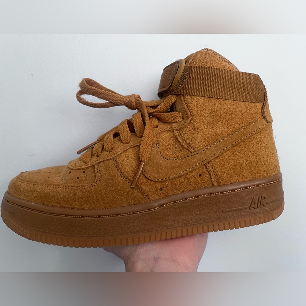 2019
Nike Air Force 1 High LV8 3 GS 'Wheat'